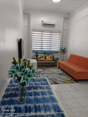 Santorini by Loteloft at Bukit Merah Laketown
